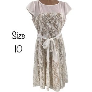 Danny and Nicole Studio Floral Lace Overlay Belted Dress Size 10